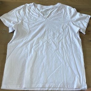 Bombas white v neck t shirt